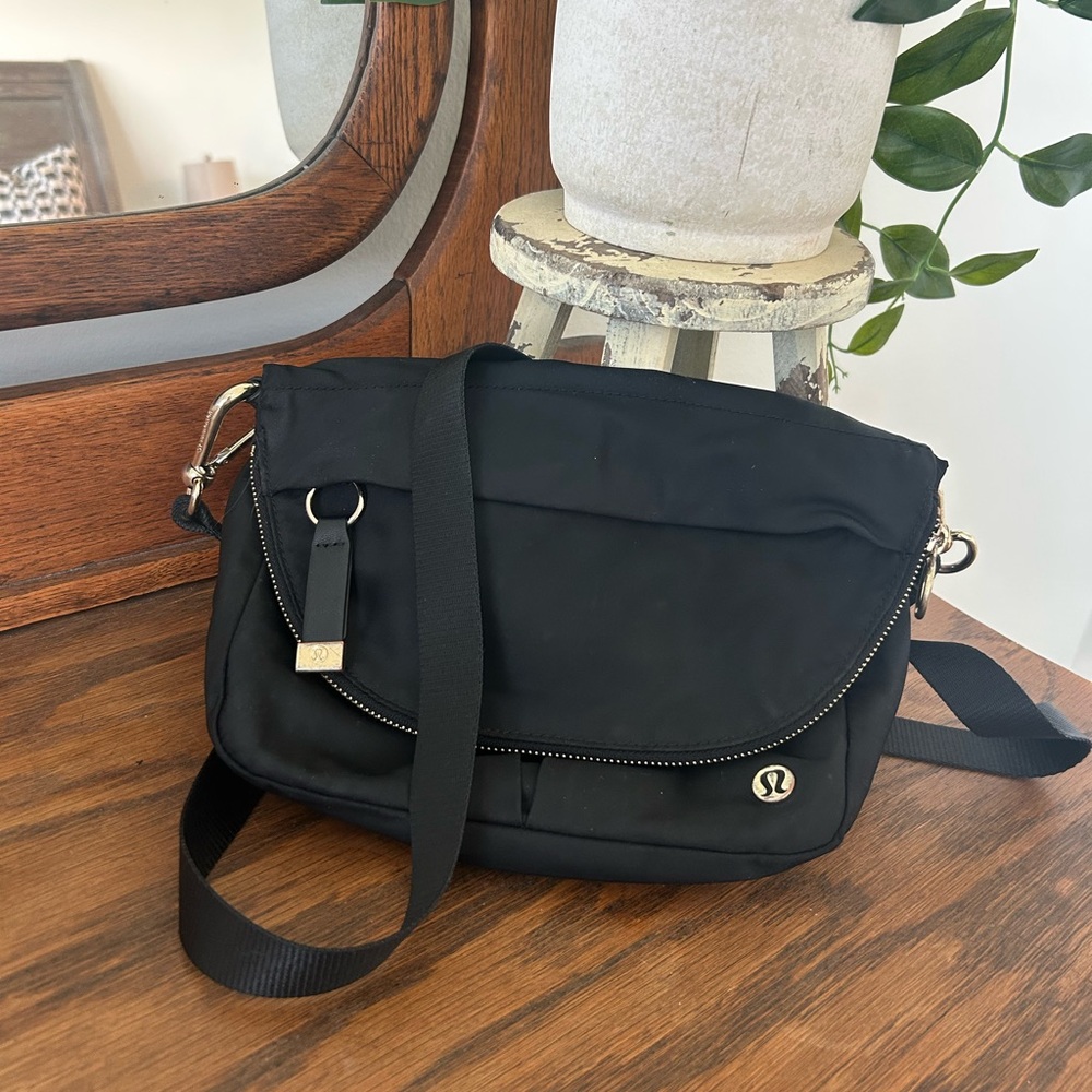 lululemon all night festival bag 5L